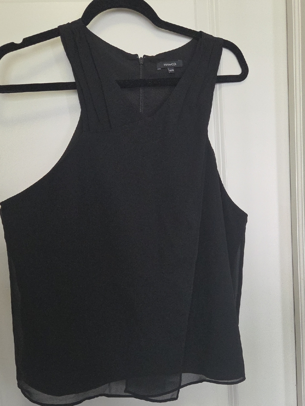 RW&CO. Black Women's Top